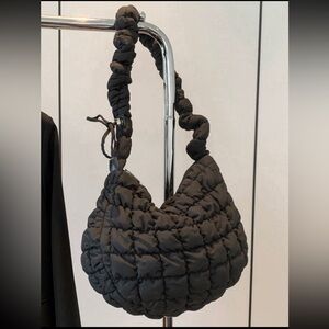 Chic Black Quilted Shoulder Bag